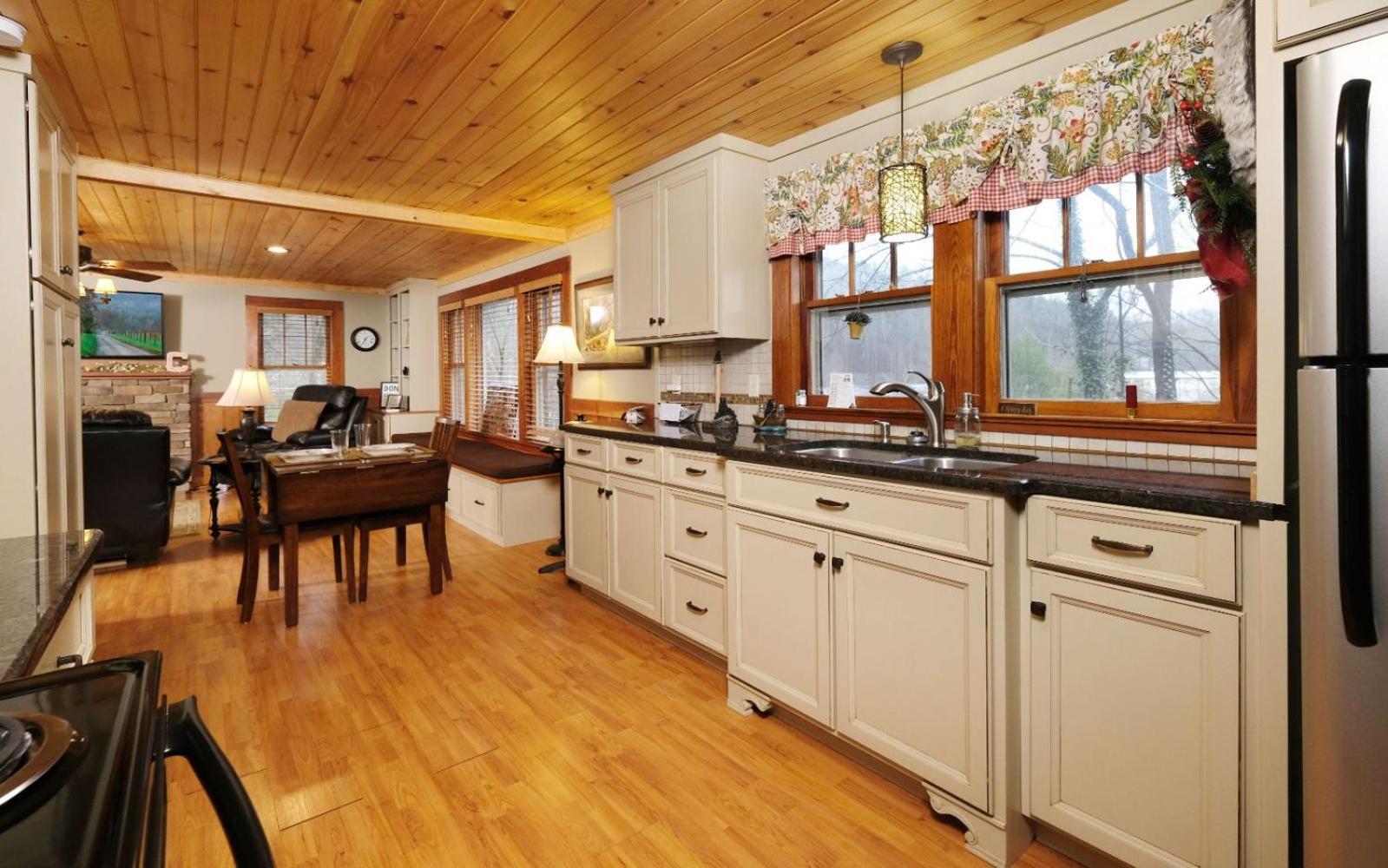 Karens Cozy Cottage جاتلينبرج المظهر الخارجي الصورة