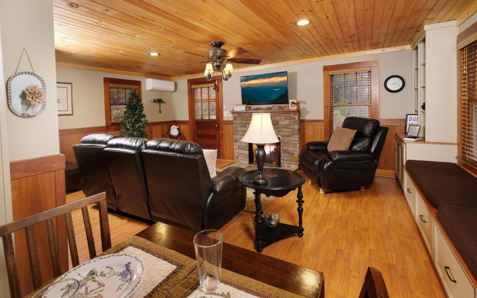 Karens Cozy Cottage جاتلينبرج المظهر الخارجي الصورة